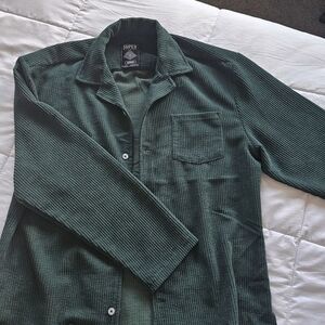 Oversized Corduroy Buttom Up Shirt Size M